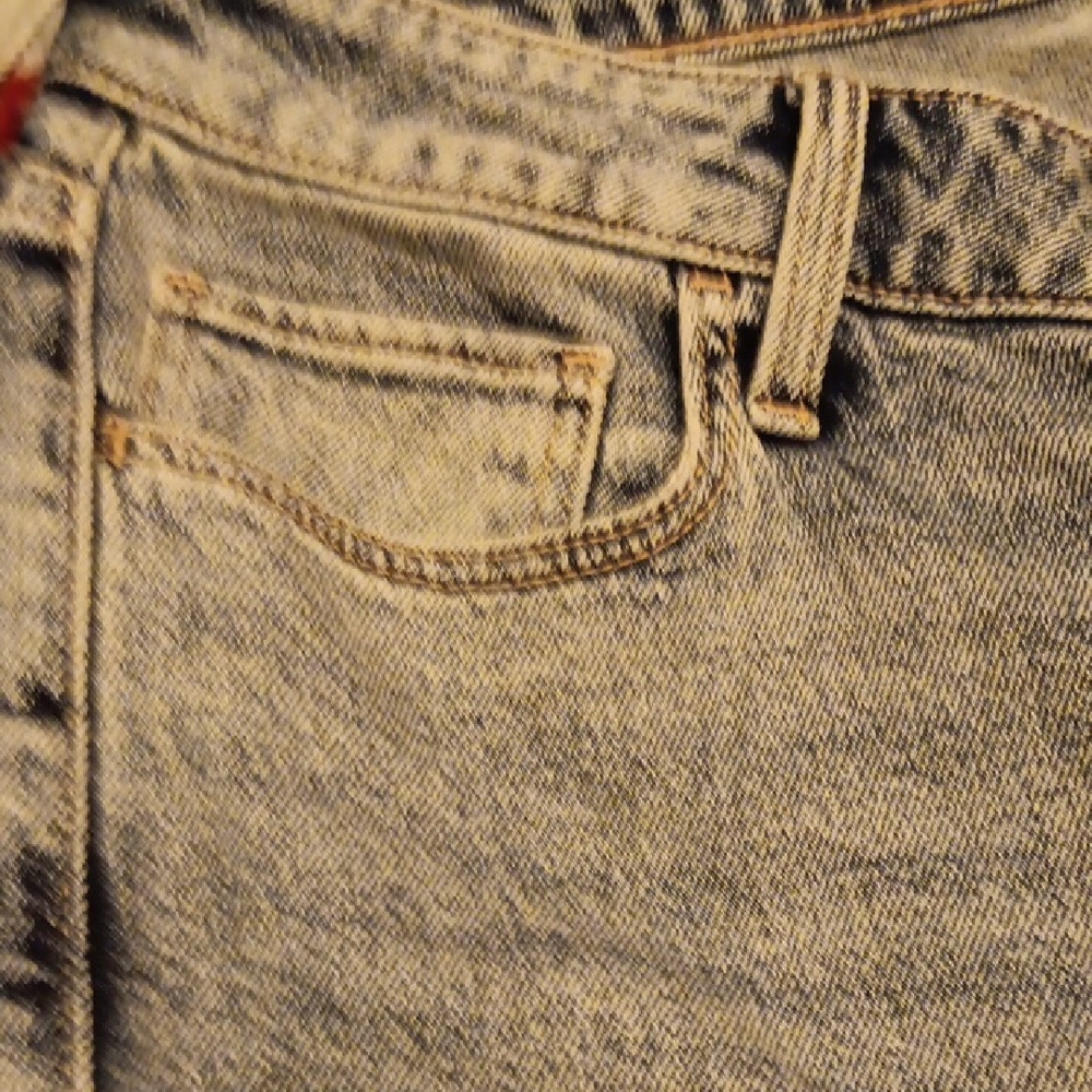 Jeans - Picture 9 of 11